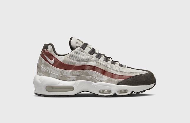 Nike Air Max 95 "Social FC" Nike Air Max 95 "Social FC"