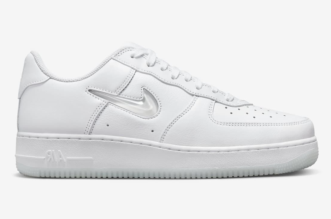 nike air force 1 womens holographic