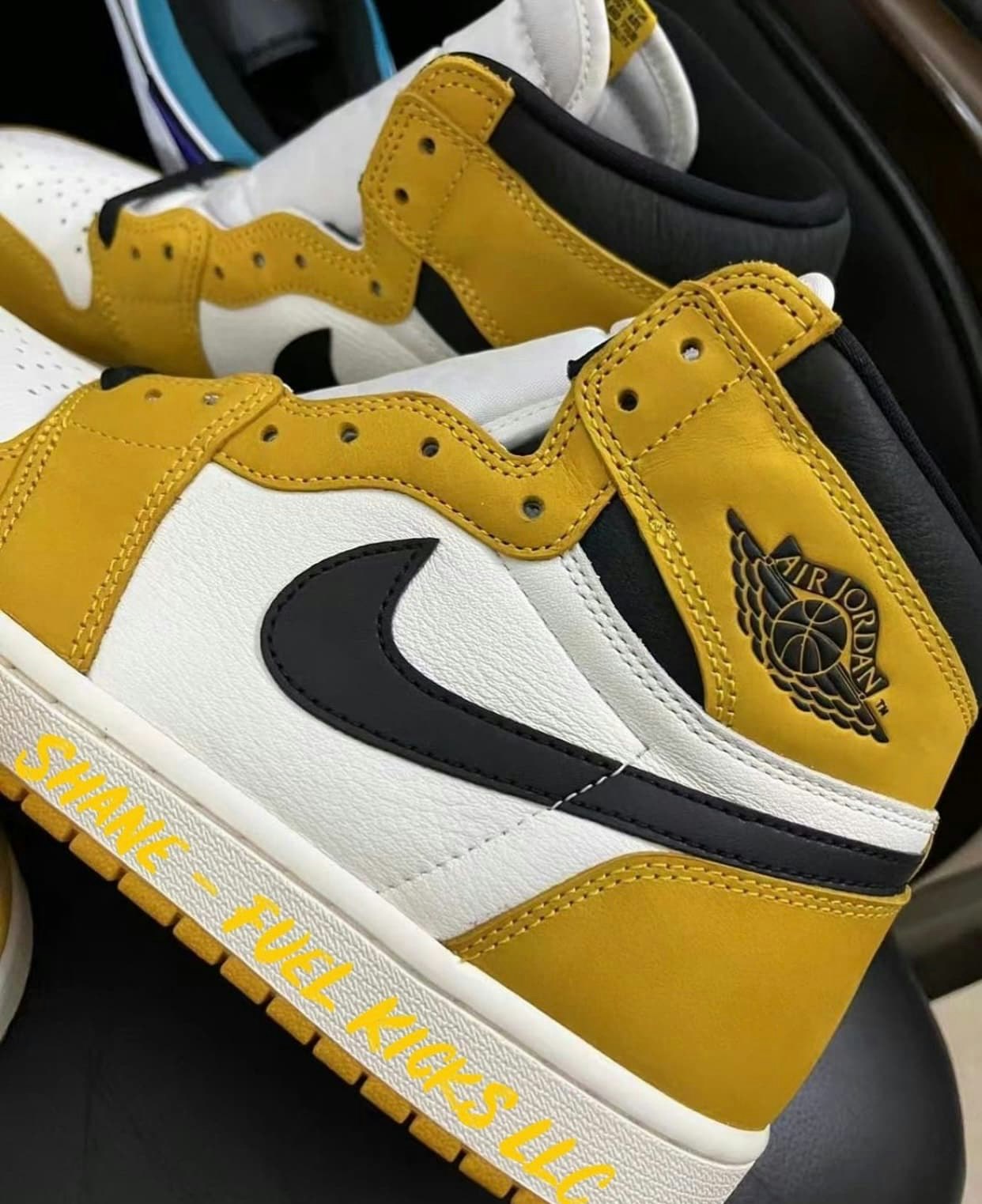 Air Jordan 1 High OG "Yellow Ochre"