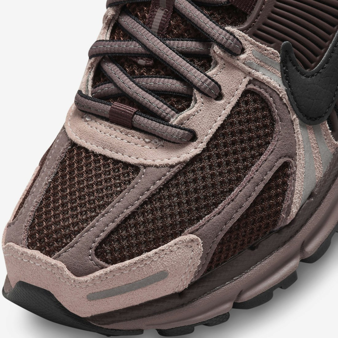 Nike Zoom Vomero 5 "Plum Eclipse"