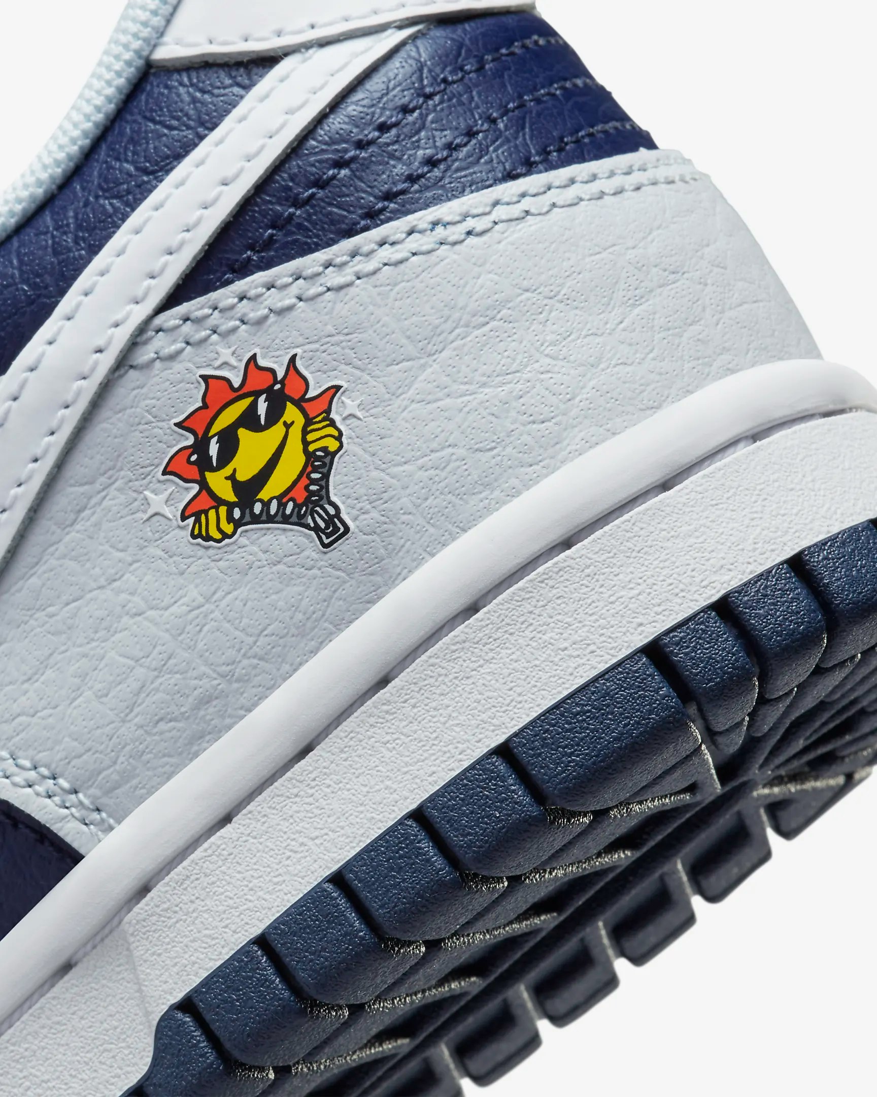Nike Dunk Low GS "Midnight Navy"