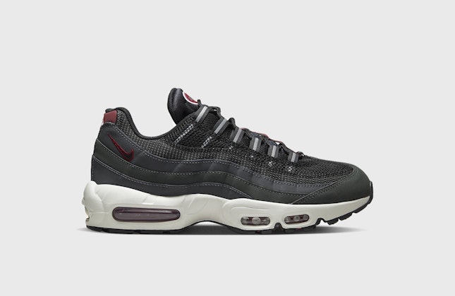 Nike Air Max 95 "Batman" Nike Air Max 95 "Batman"