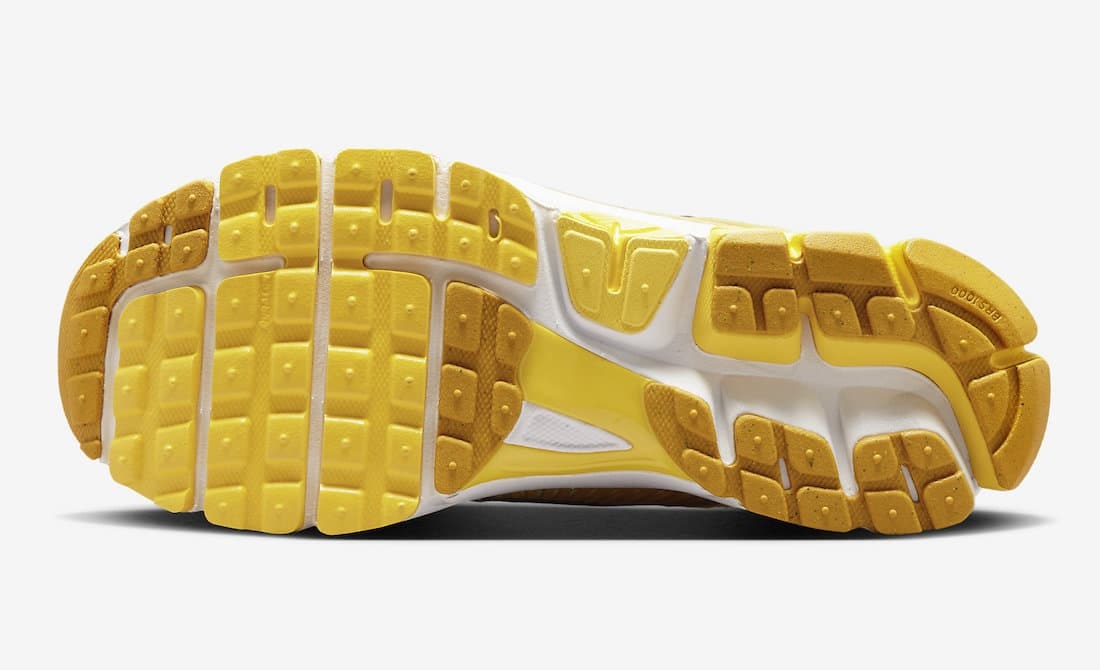 Nike Zoom Vomero 5 "Varsity Maize"