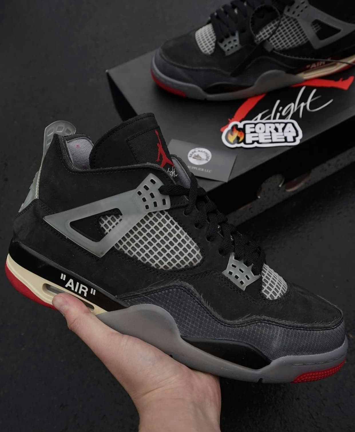 Off-White x Air Jordan 4 "Bred" Sample