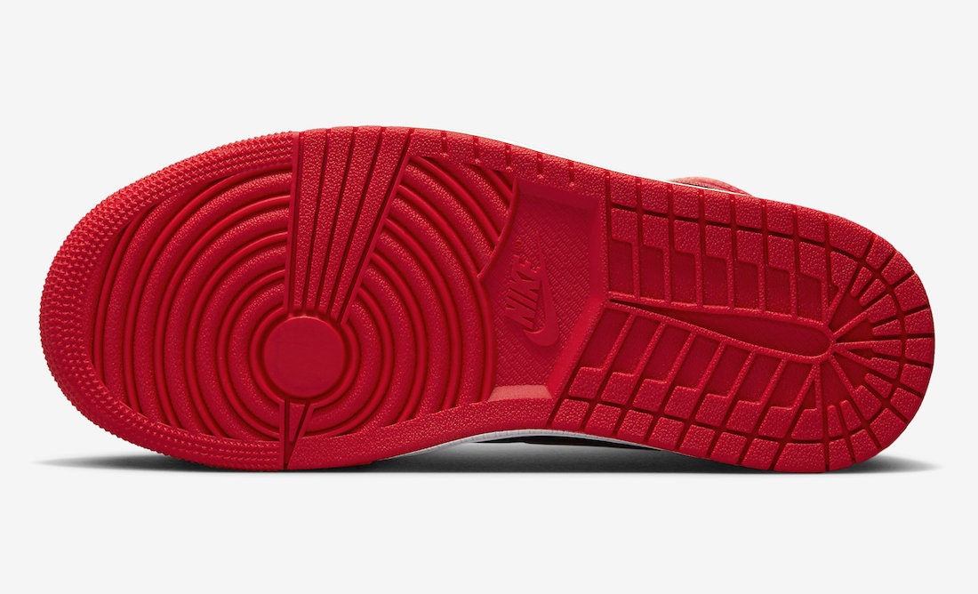 Air Jordan 1 High OG "Satin Bred"