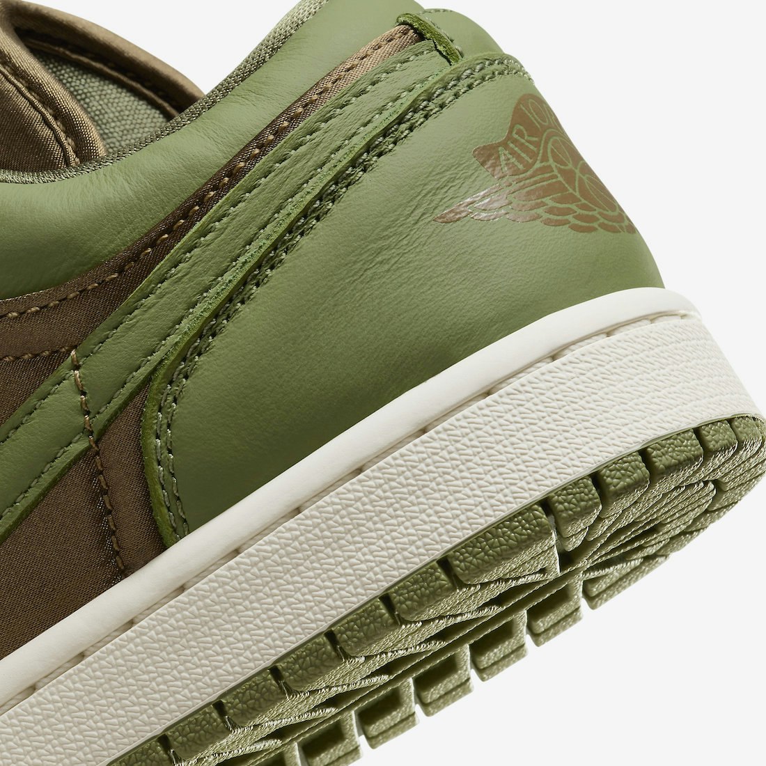 Air Jordan 1 Low SE "Brown Kelp"