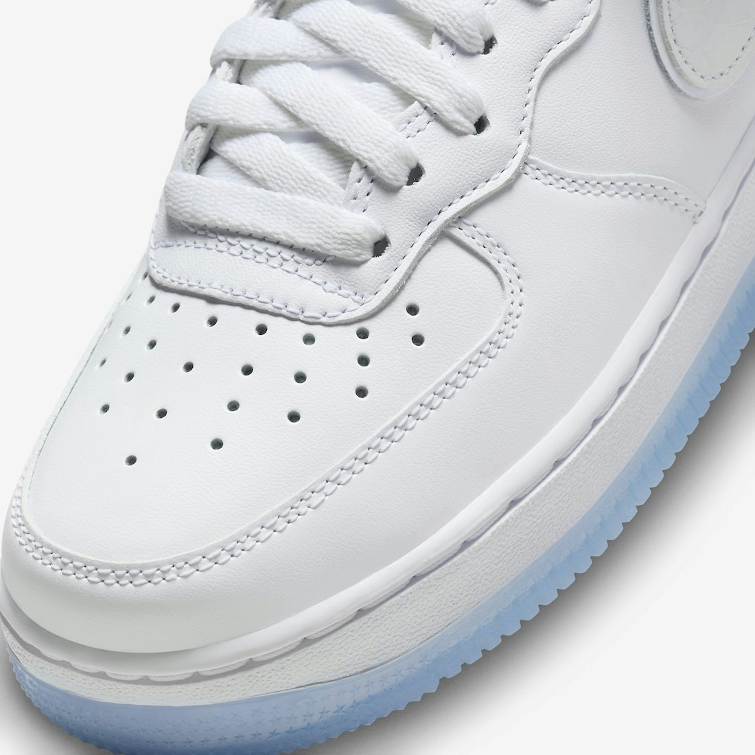 Nike Air Force 1 Mid "White Ice"