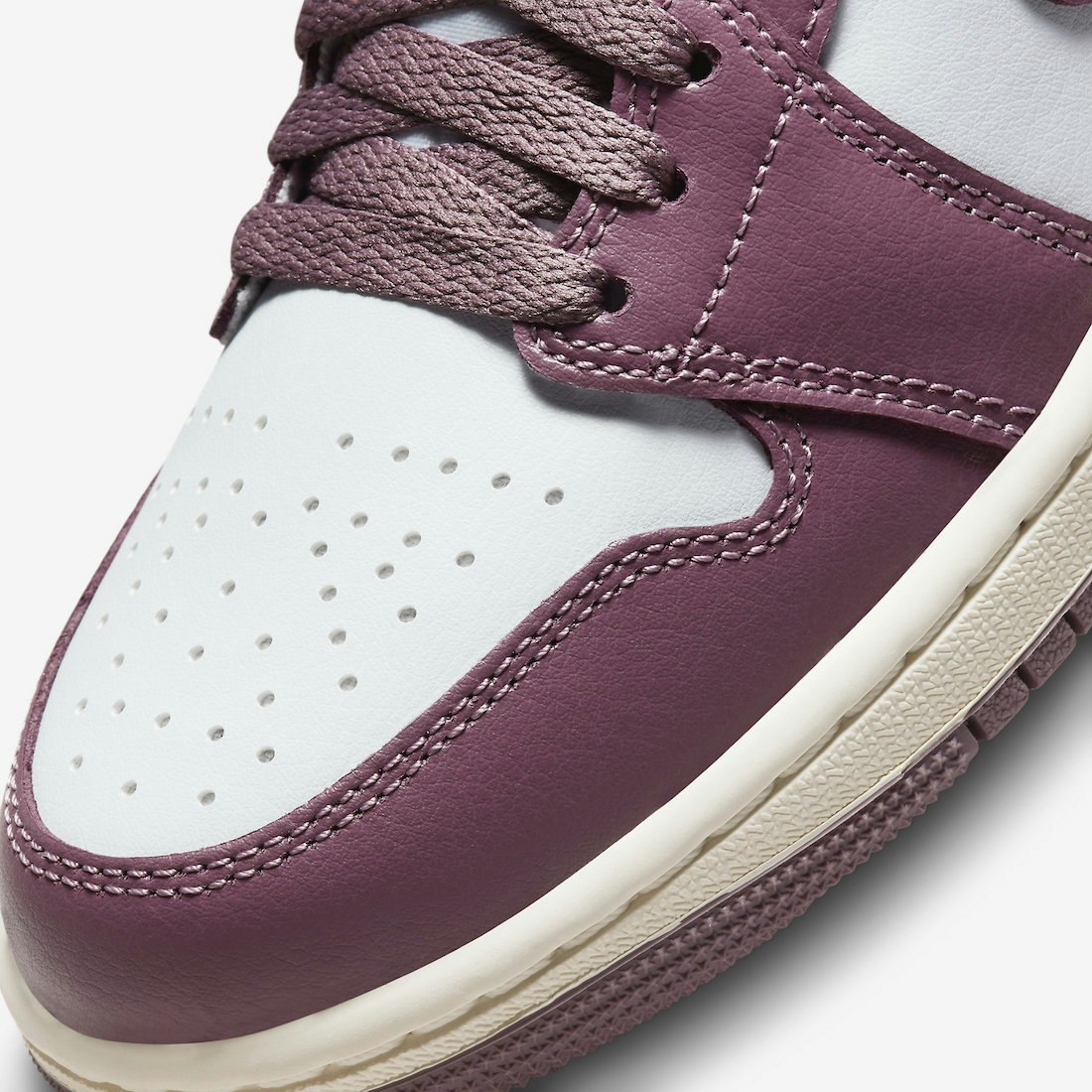 Air Jordan 1 Mid "Sky J Mauve"