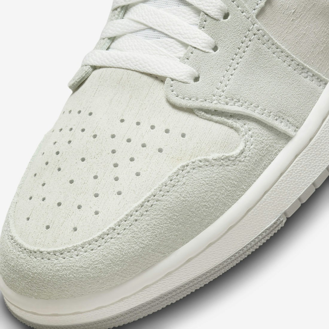 Air Jordan 1 High Zoom CMFT 2 "Particle Grey"