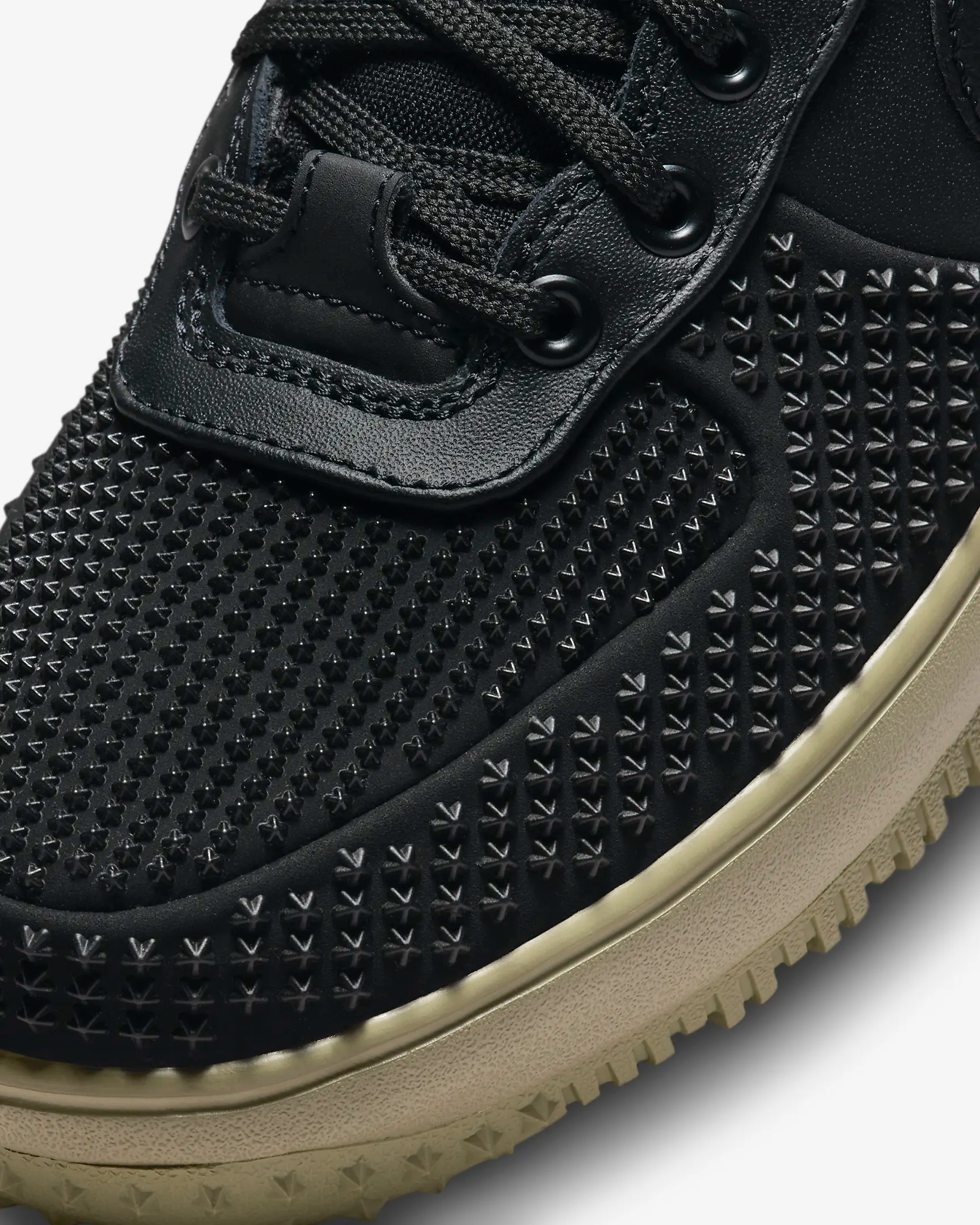 nike duck boots mens low
