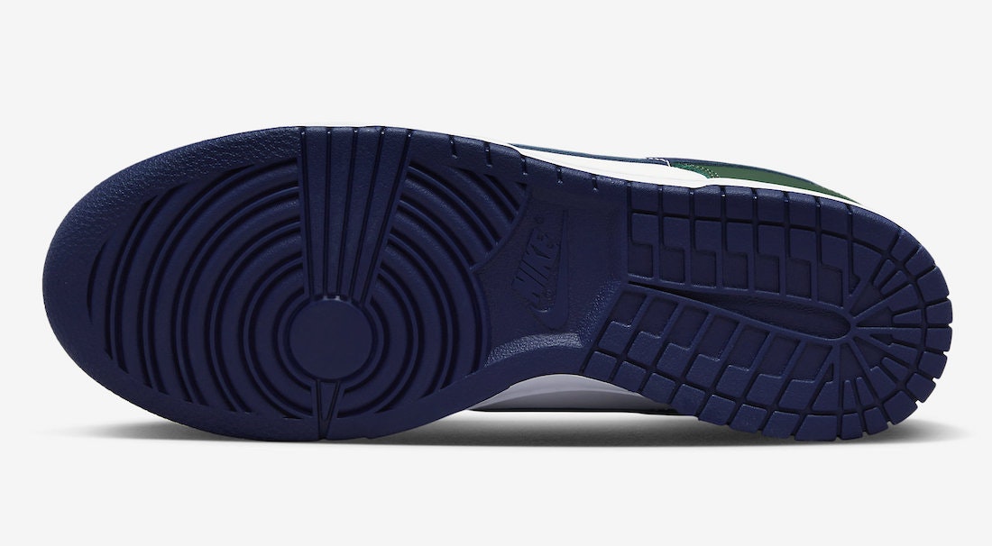 Nike Dunk Low "Fir"
