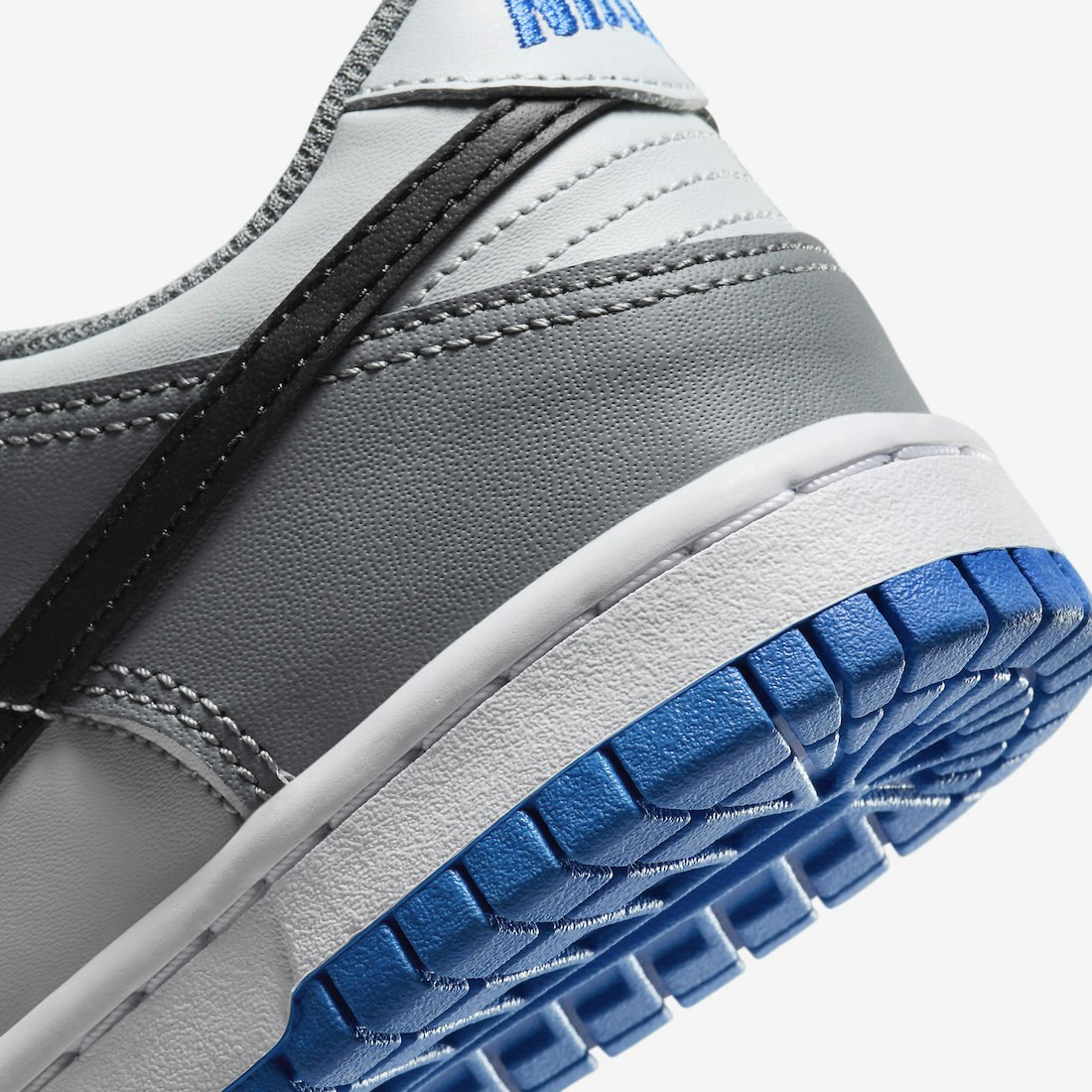 Nike Dunk Low "Coole Grey"