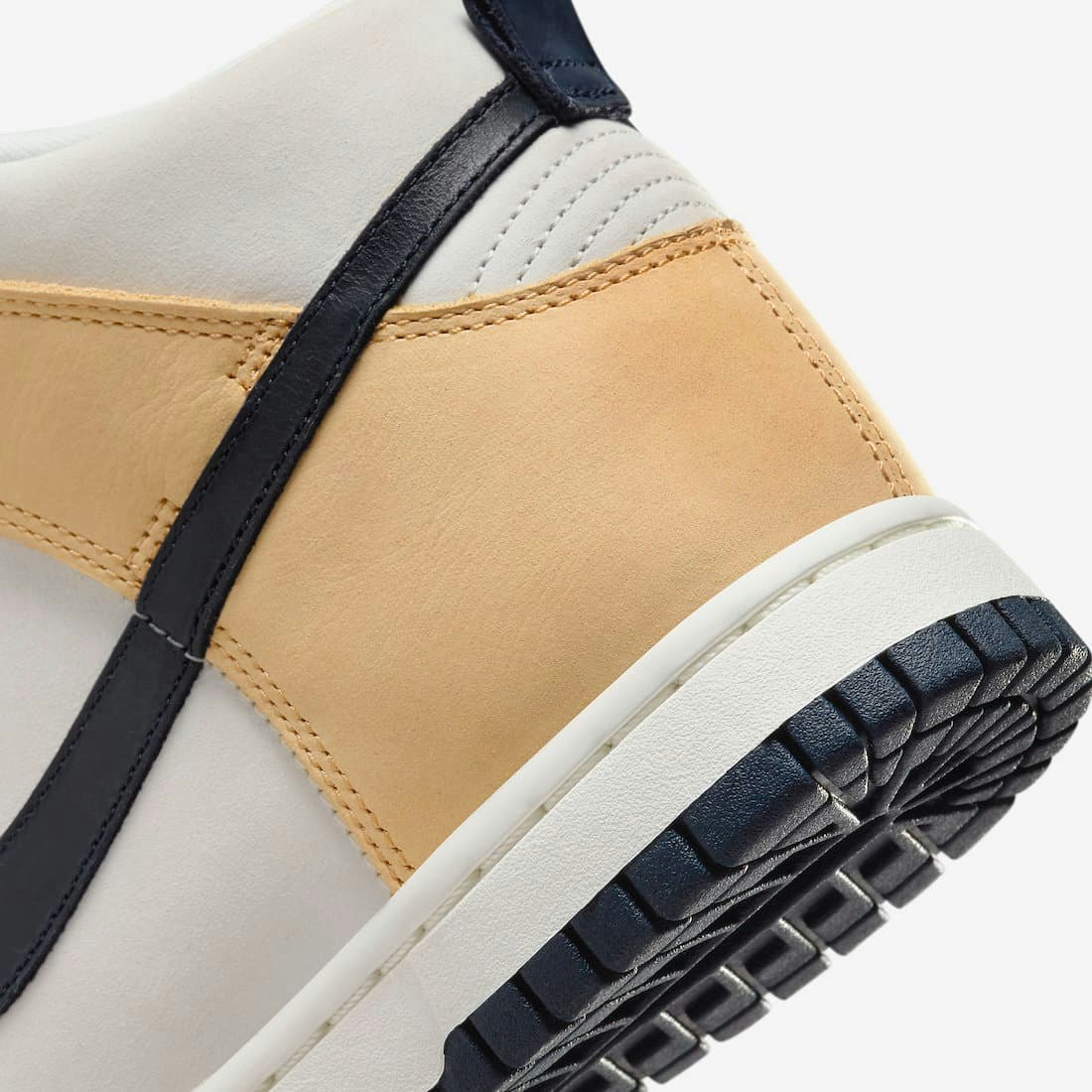 Nike Dunk High Premium "Sesame"