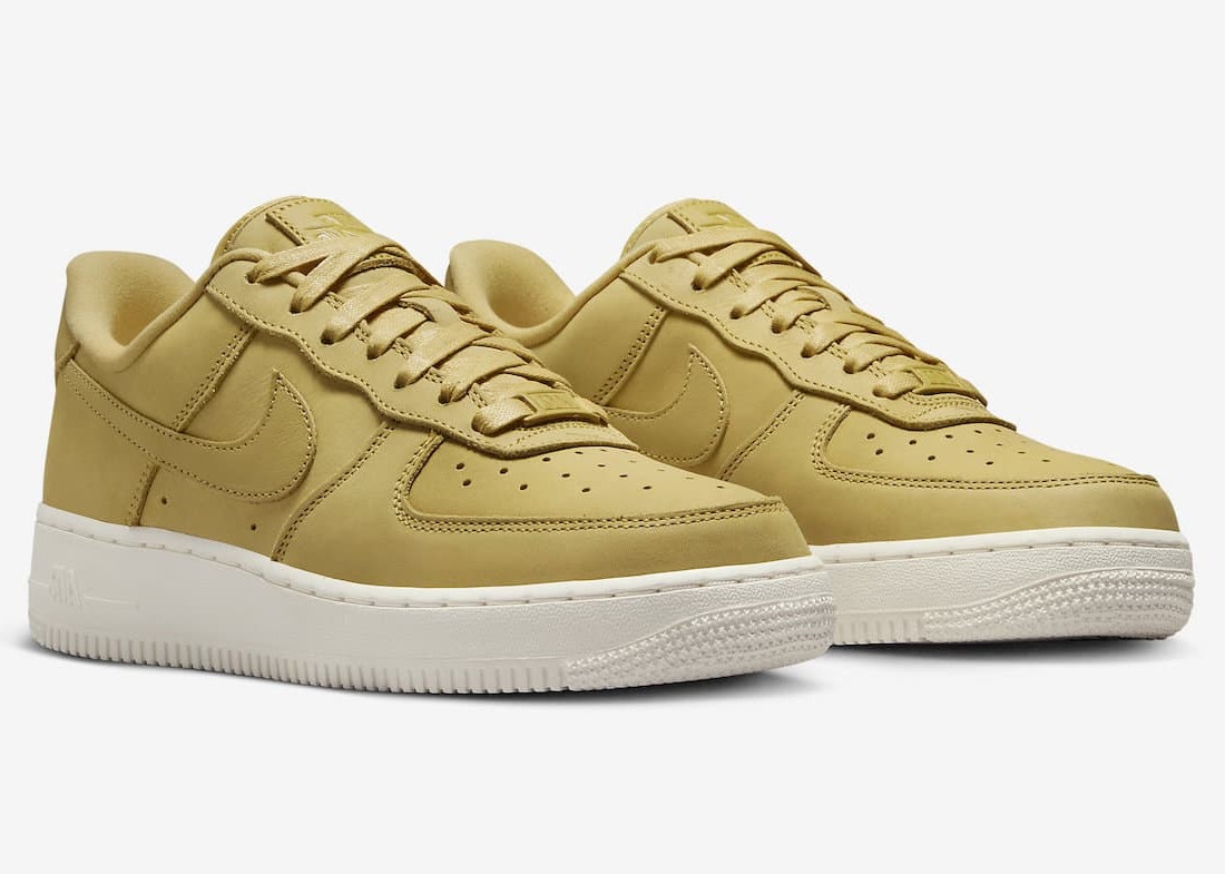 Nike Air Force 1 Low "Gold"