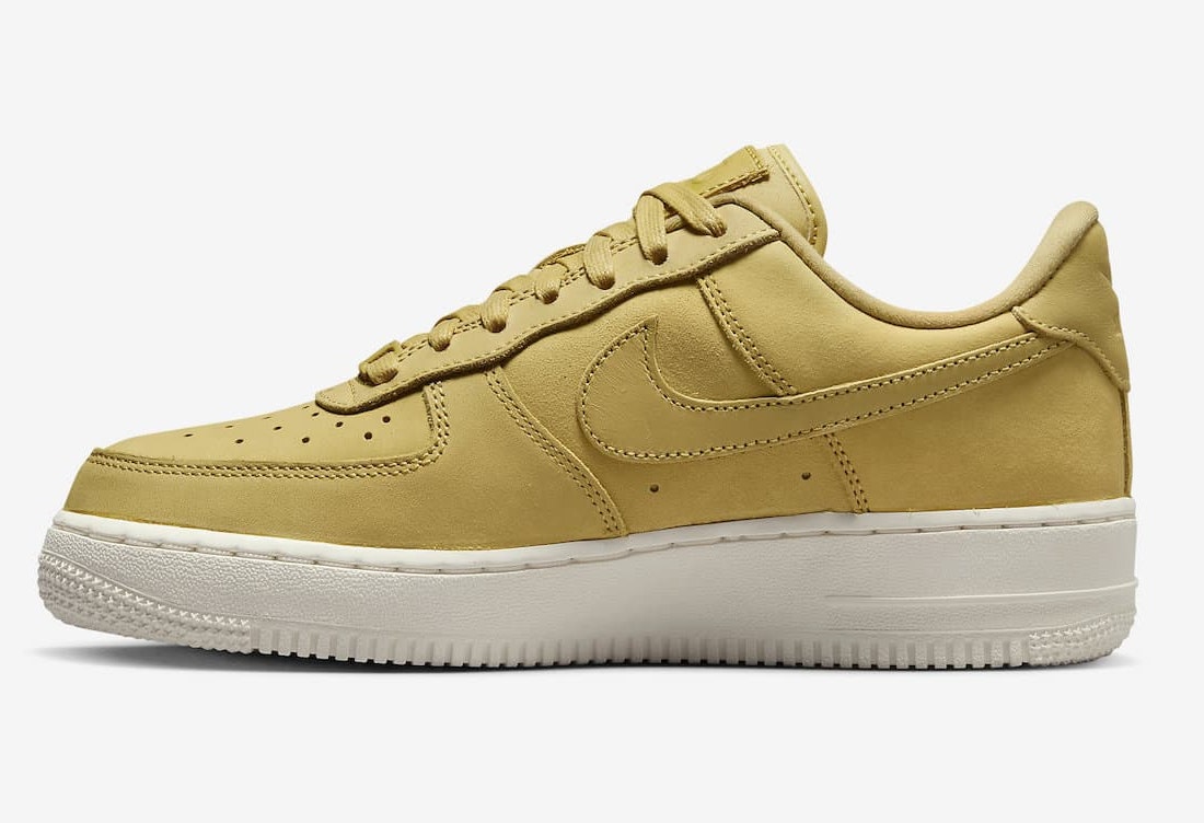 Nike Air Force 1 Low "Gold"