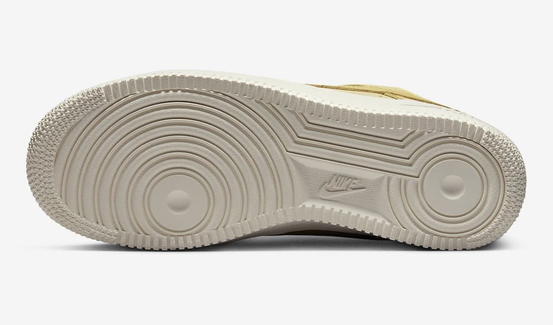 Nike Air Force 1 Low "Gold"
