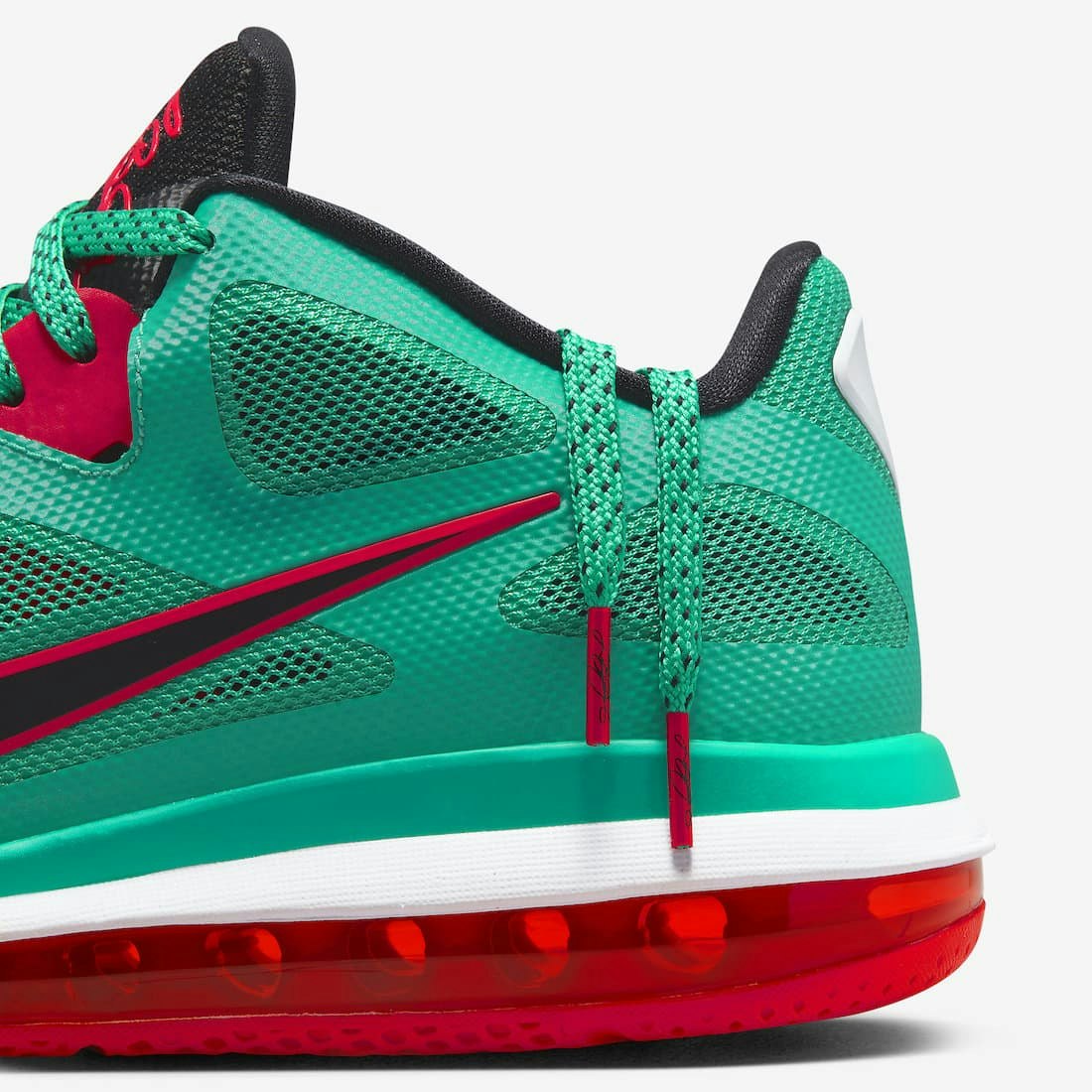 FC Liverpool x Nike LeBron 9 Low "Reverse Liverpool"