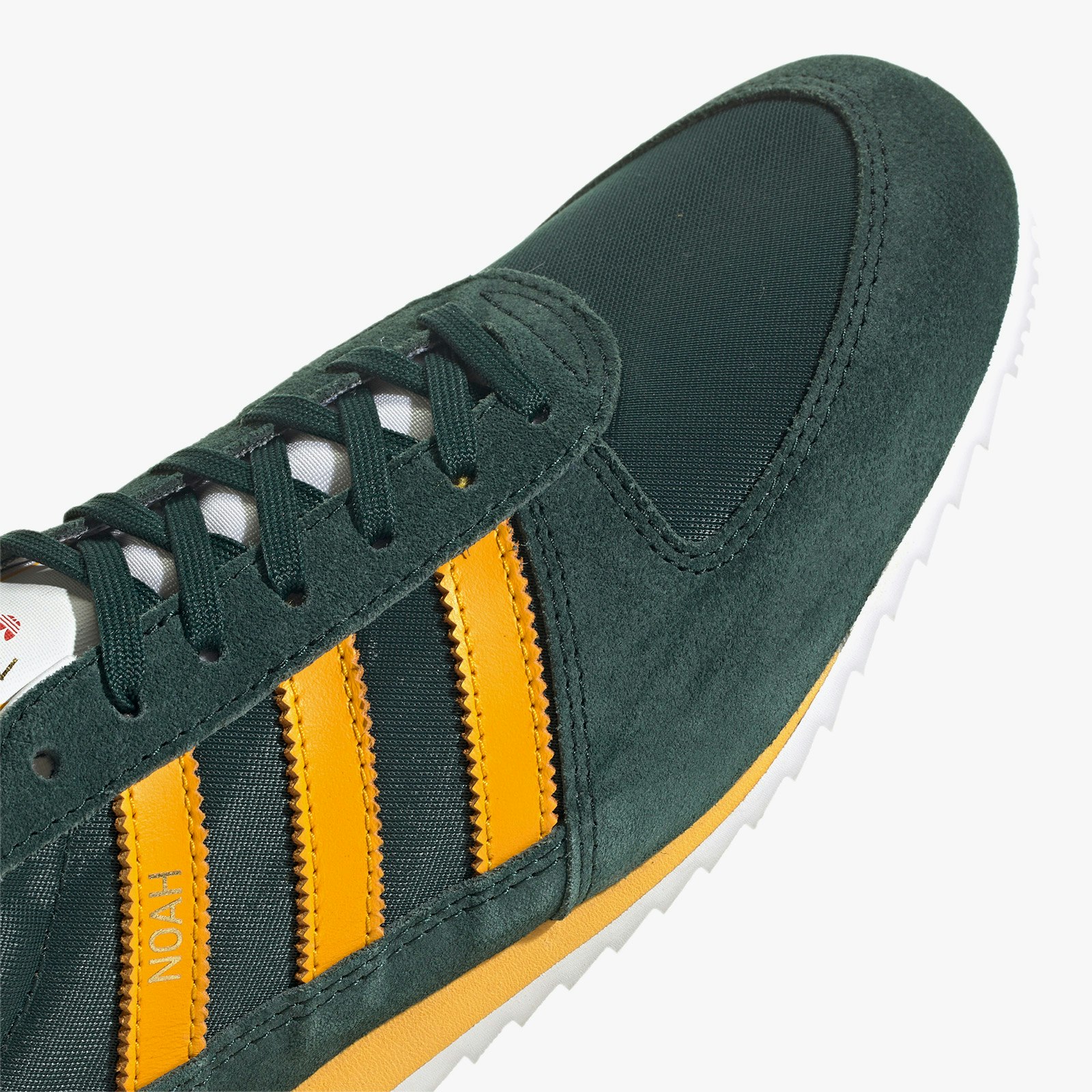 NOAH x adidas Vintage Runner "Forrest Green"