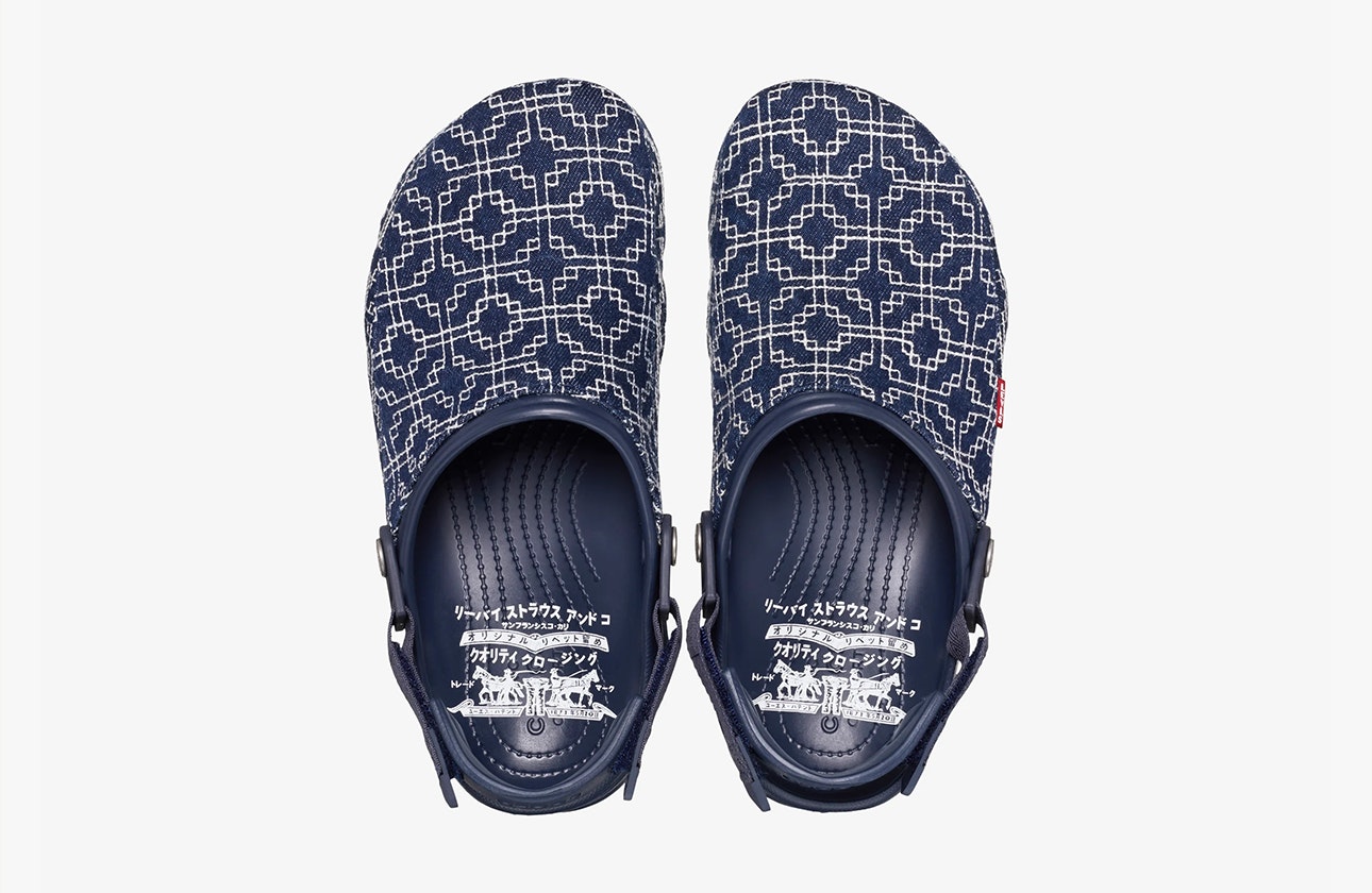 Levi’s x Crocs All Terrain Clog "Dark Denim"