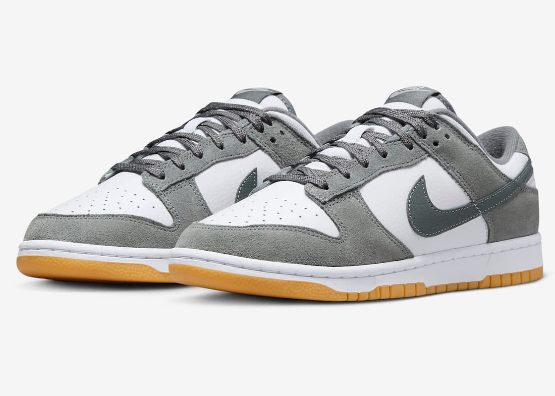 Nike Dunk Low "Smoke Grey"