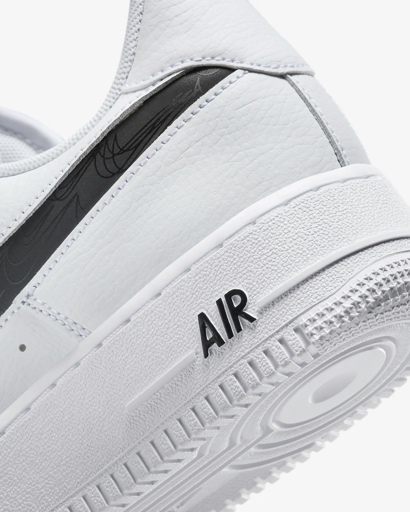 Nike Air Force 1 Low "White & Black"