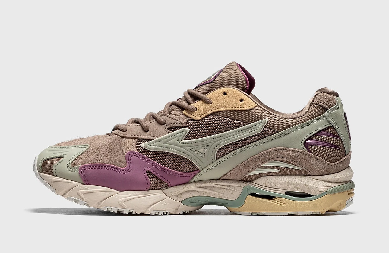 Footpatrol x Mizuno Wave Rider 10 "Rust"