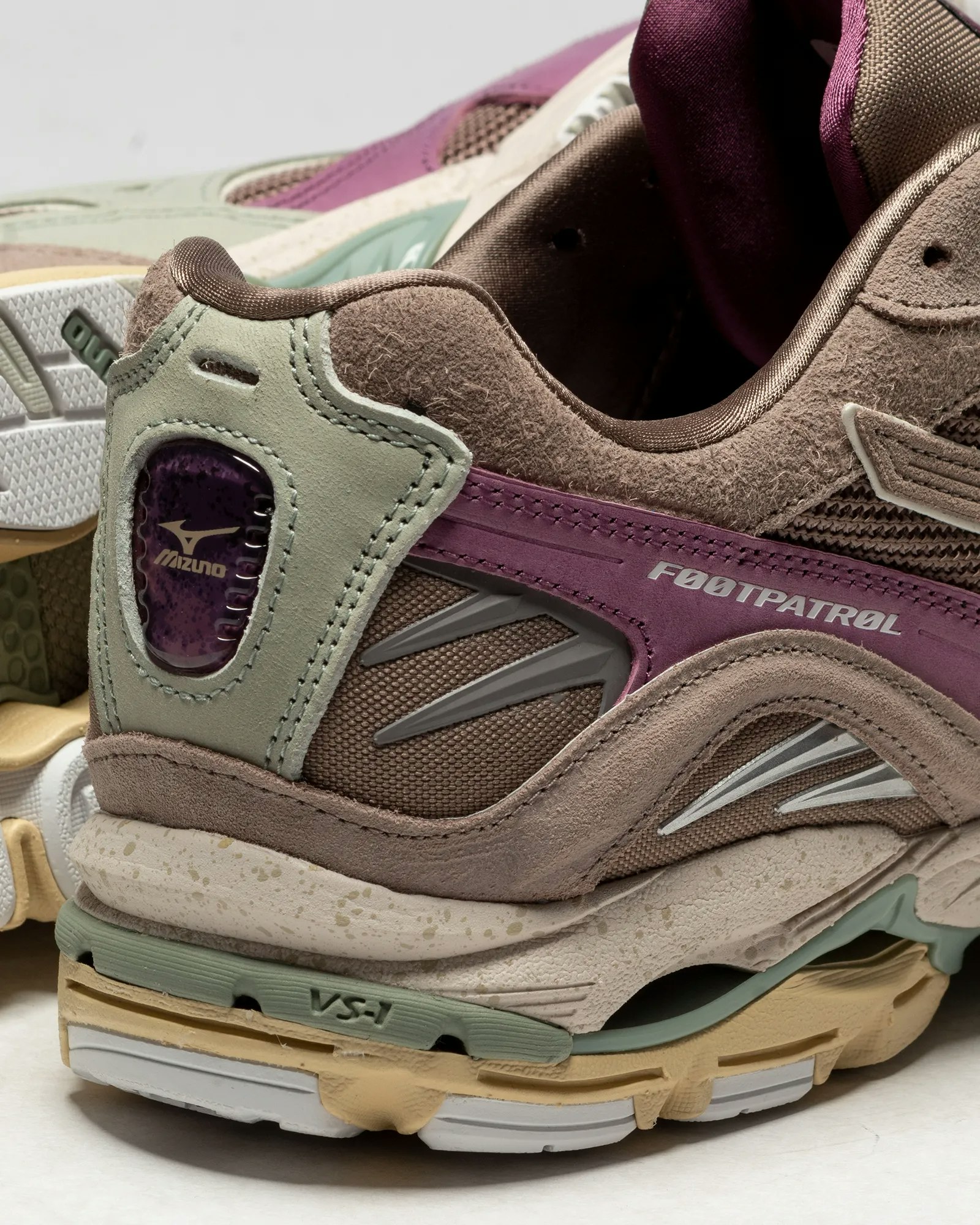 Footpatrol x Mizuno Wave Rider 10 "Rust"