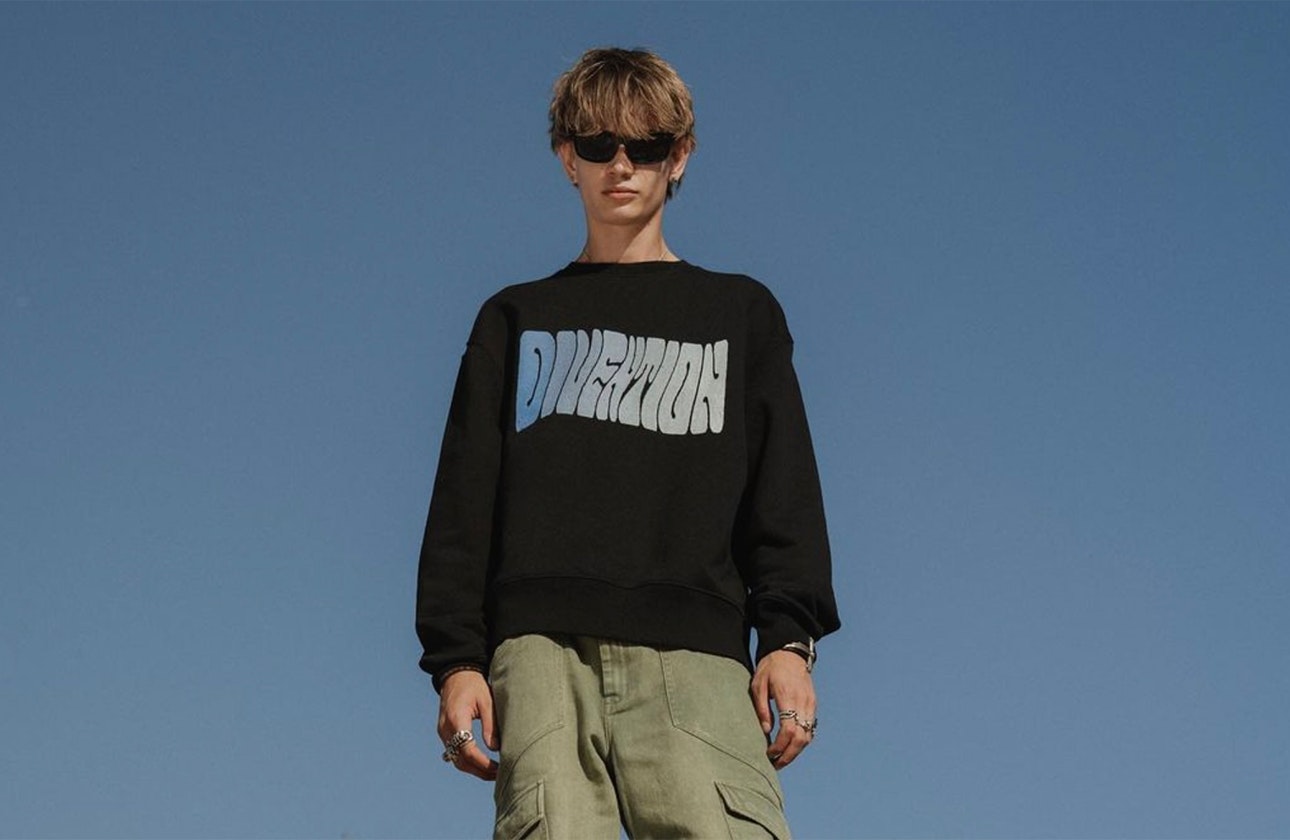 Divention - Wave Sweater + Entity Cargo