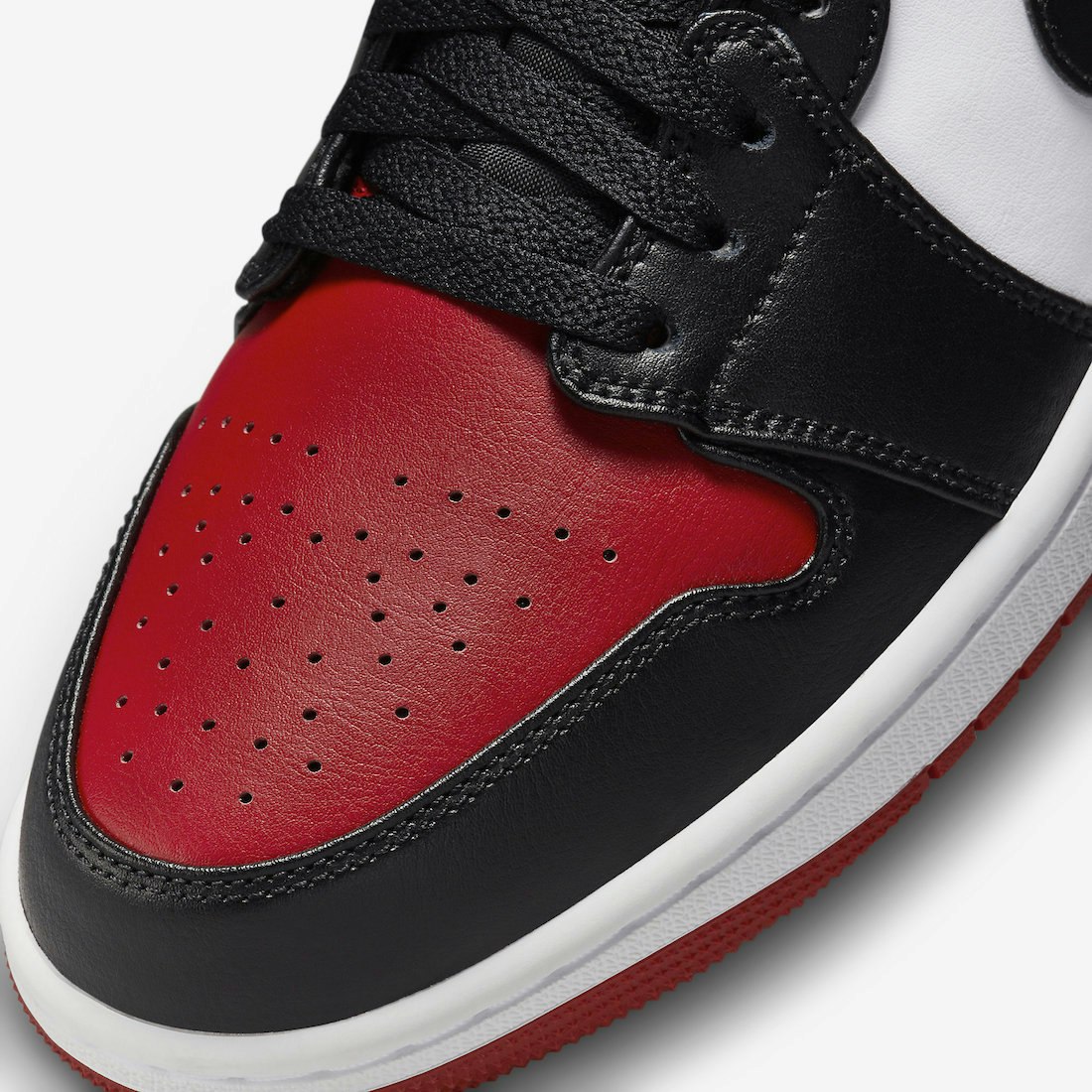 Air Jordan 1 Low "Bred Toe"