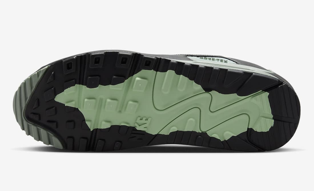 Nike Air Max 90 Gore-Tex "Mica Green"