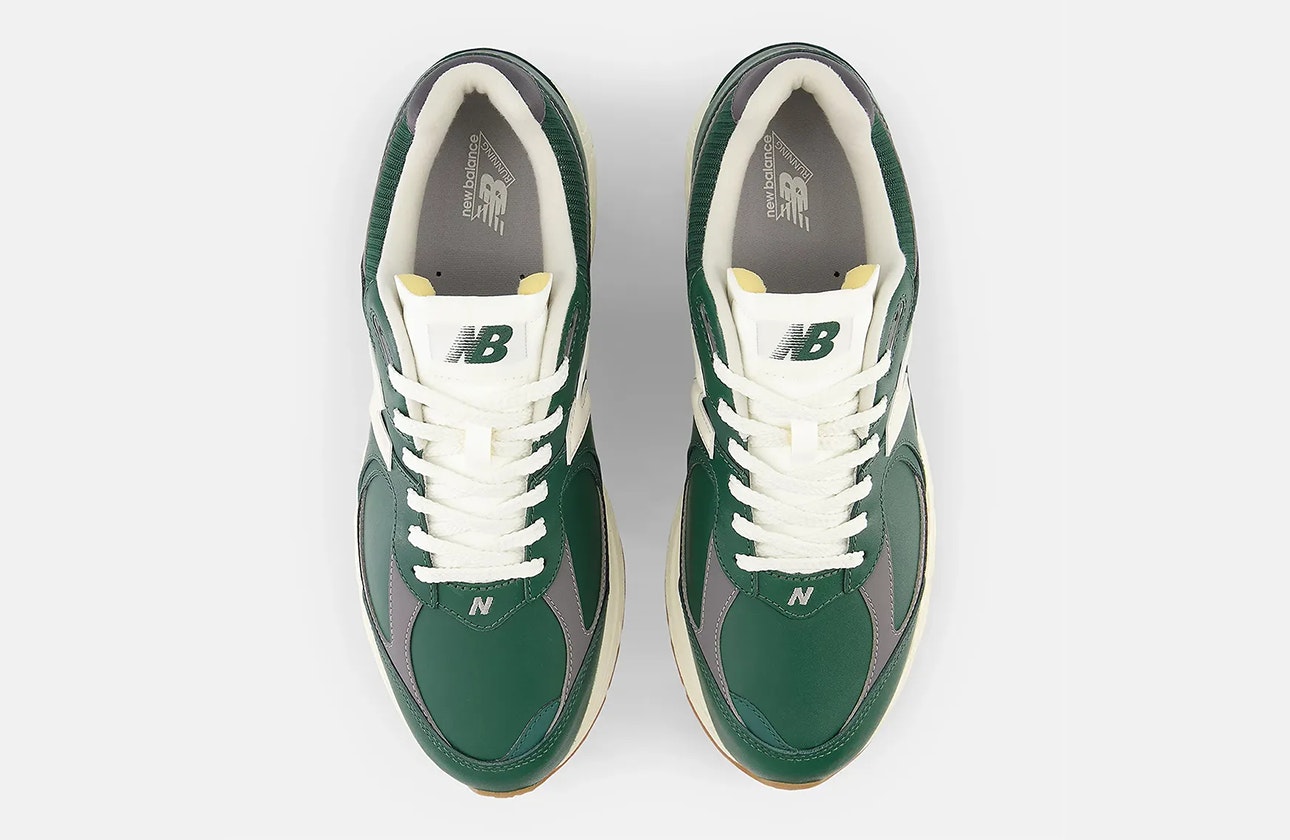 New Balance 2002R "Vintage Leather" (Green) New Balance 2002R "Vintage Leather" (Green)