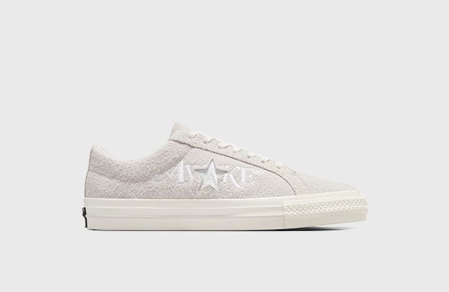Awake NY x Converse One Star Pro OX "Cream White" Awake NY x Converse One Star Pro OX "Cream White"