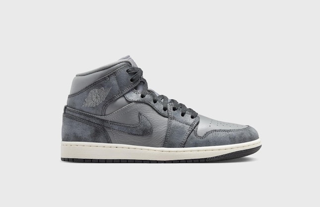 Air Jordan 1 Mid "Smoke Grey"