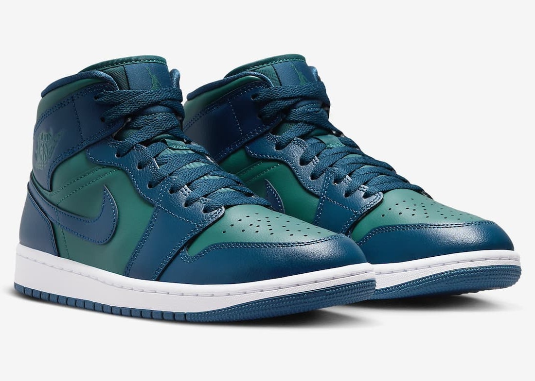 Air Jordan 1 Mid "Sky J French Blue"