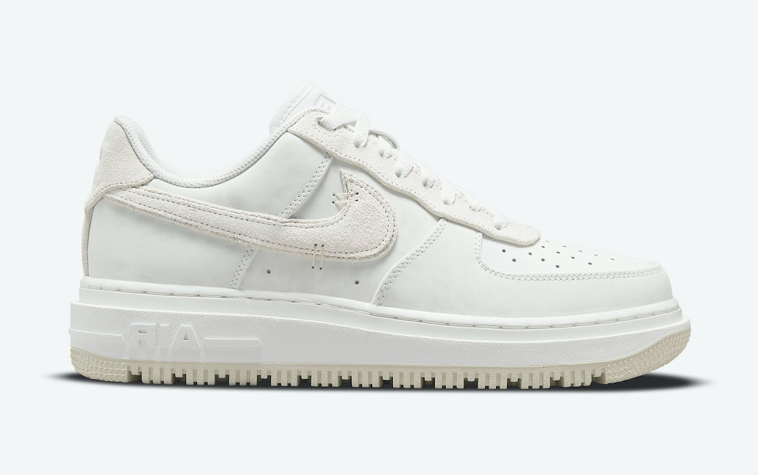 Nike Air Force 1 Luxe "Light Bone"