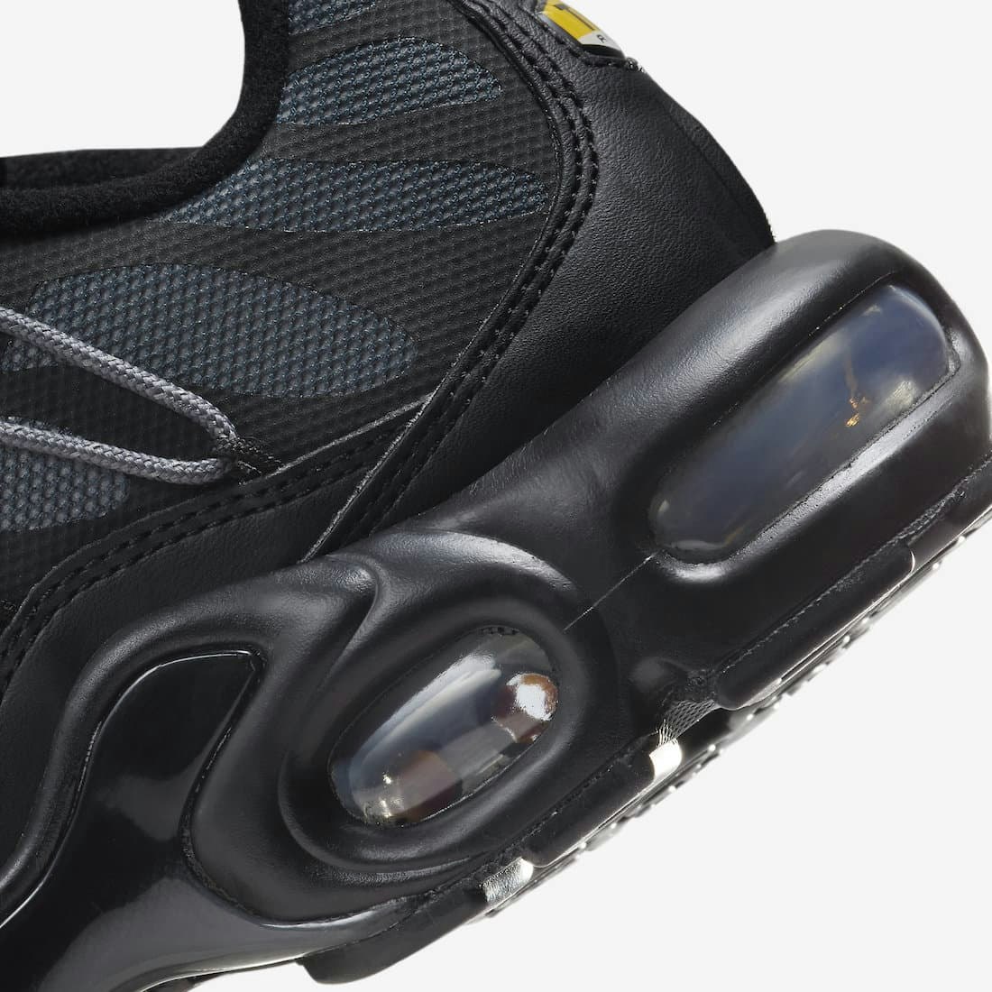 Nike Air Max Plus Utility "Black Reflective"