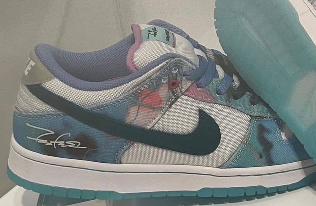 Futura x Nike SB Dunk Low