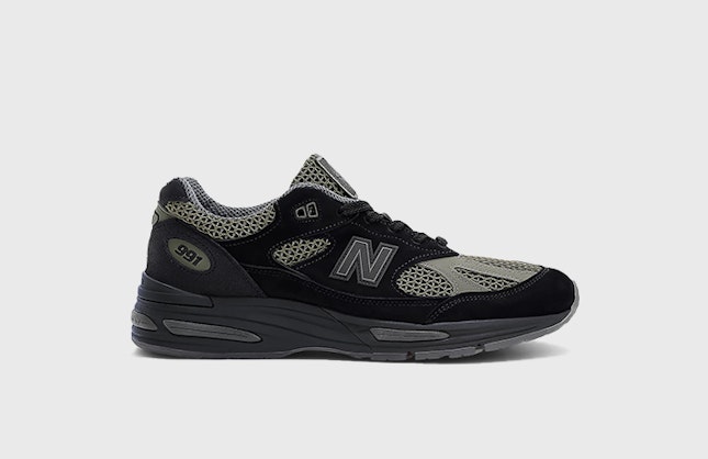 Stone Island x New Balance 991v2 "Dark Grey"