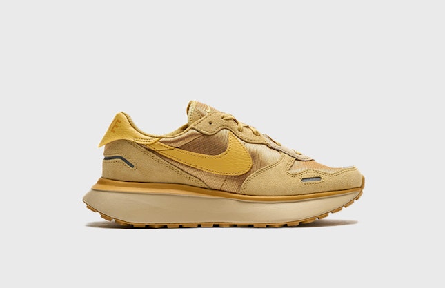 Nike Phoenix Waffle "Wheat Gold"