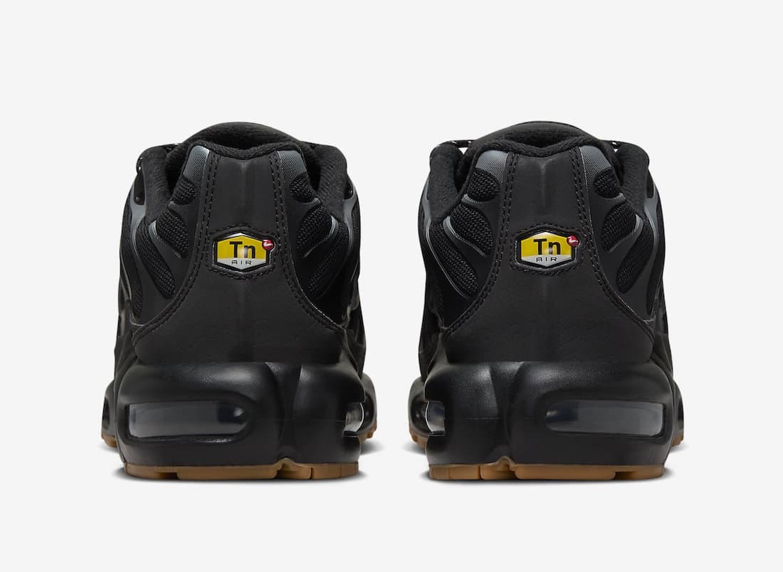 Nike Air Max Plus "Black Gum"