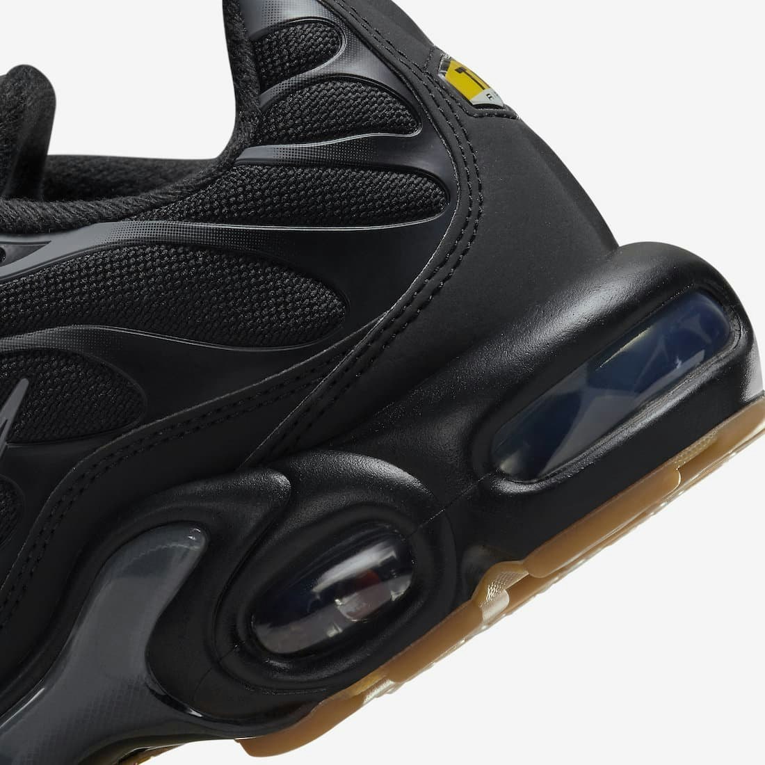 Nike Air Max Plus "Black Gum"