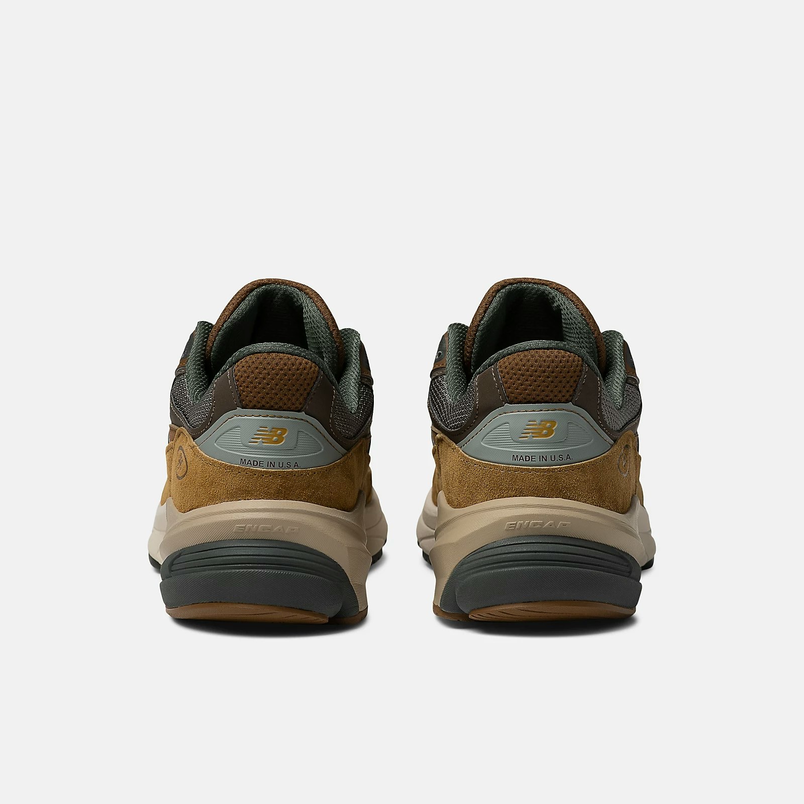 Carhartt WIP x New Balance 990v6 "Sculpture Center"