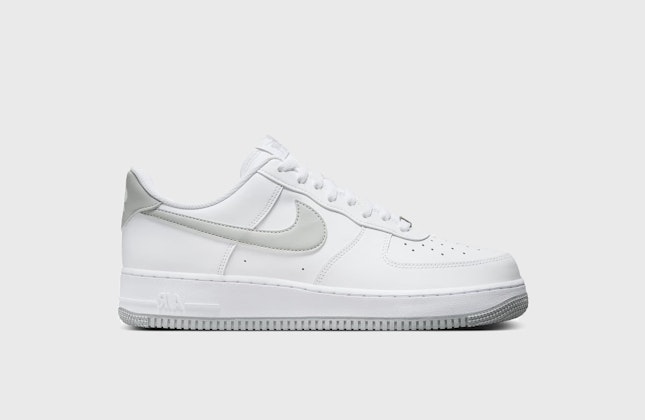 Nike Air Force 1 Low "Light Smoke Grey"