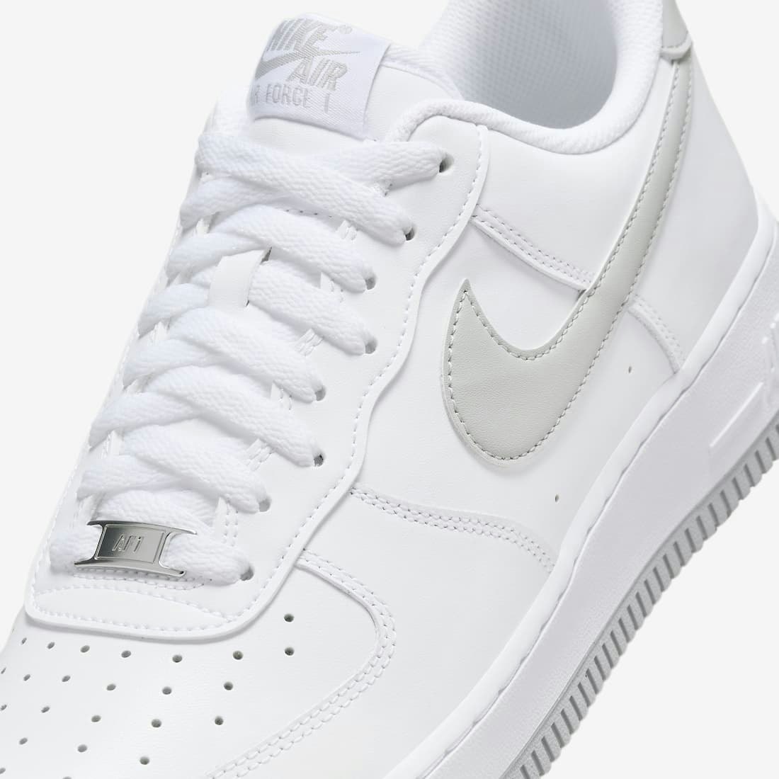 Nike Air Force 1 Low "Light Smoke Grey"