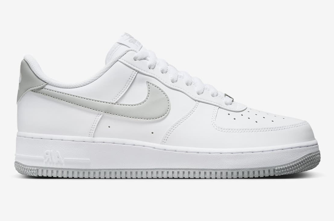 Nike Air Force 1 Low "Light Smoke Grey"