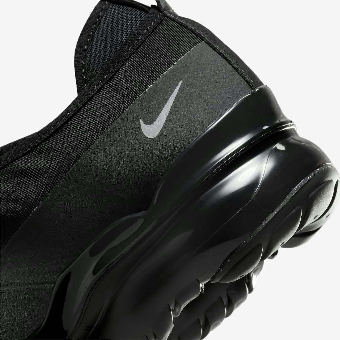 Nike VaporMax Moc Roam "Triple Black"