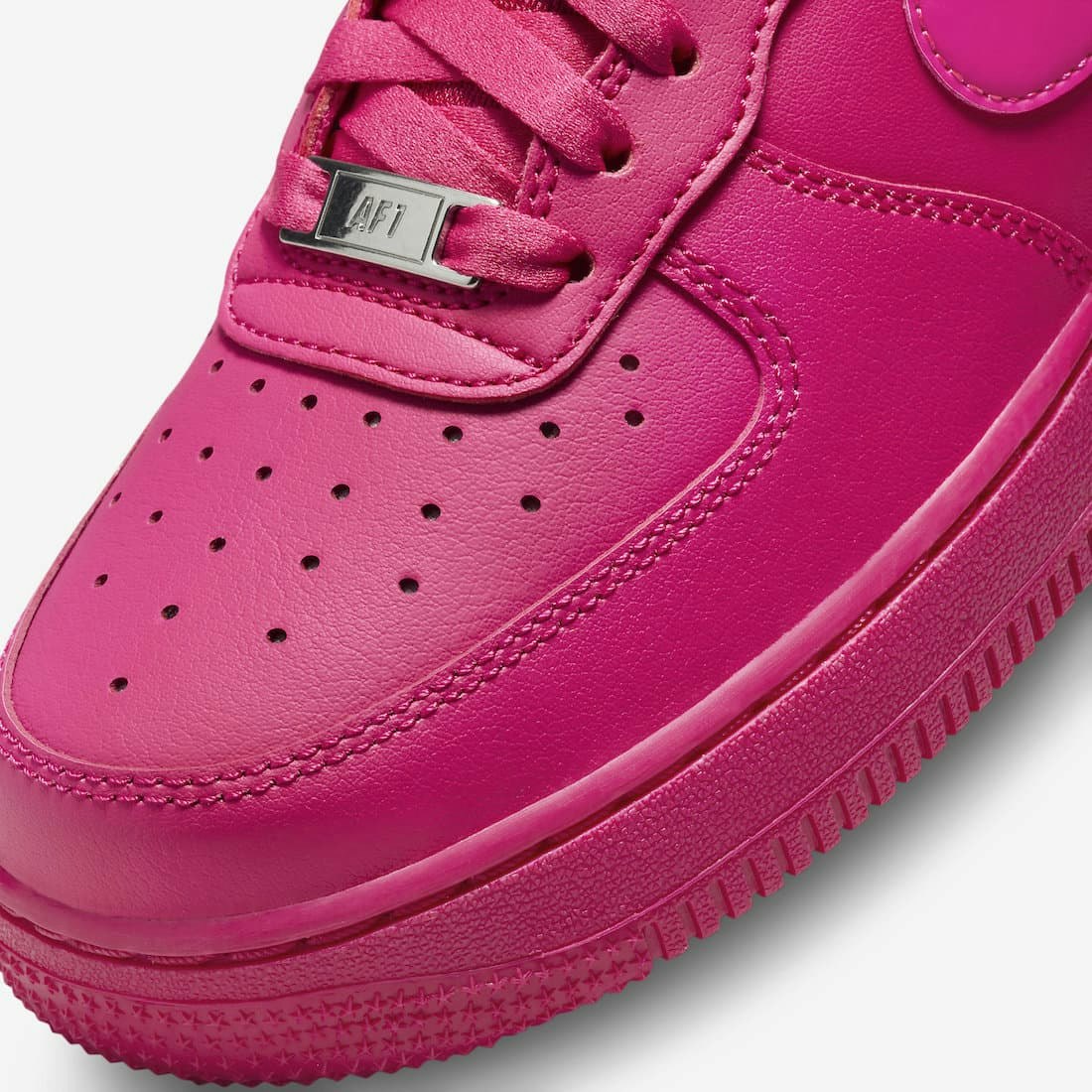 Nike Air Force 1 Low "Fireberry"
