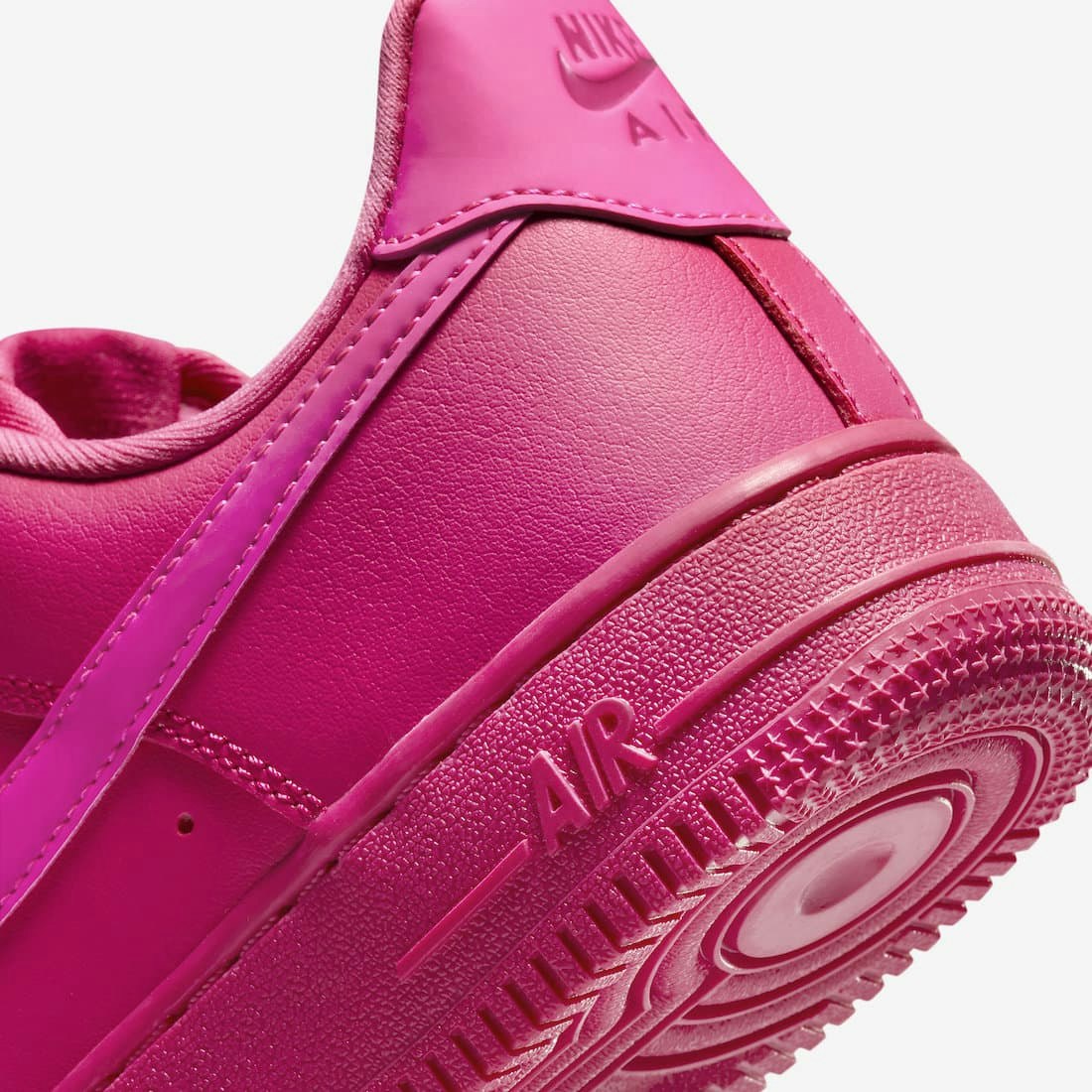 Nike Air Force 1 Low "Fireberry"