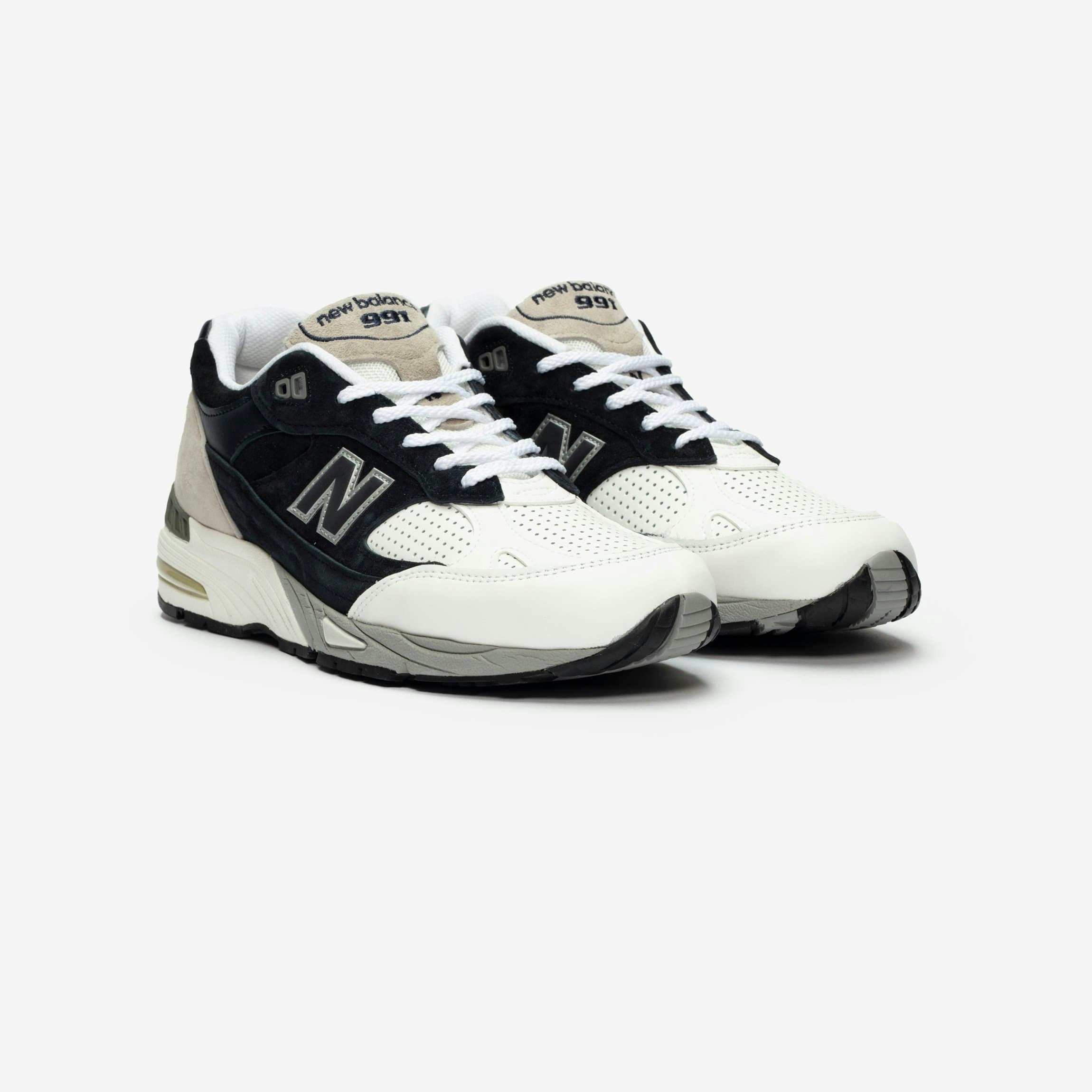 SNS x New Balance 991 "White Navy"