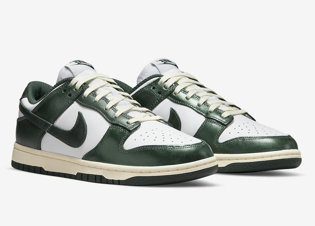 Nike Dunk Low "Vintage Green"